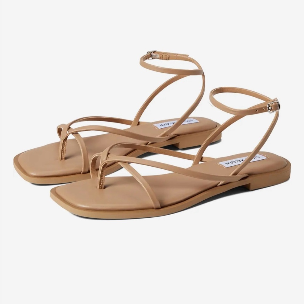 Steve Madden agree sandal